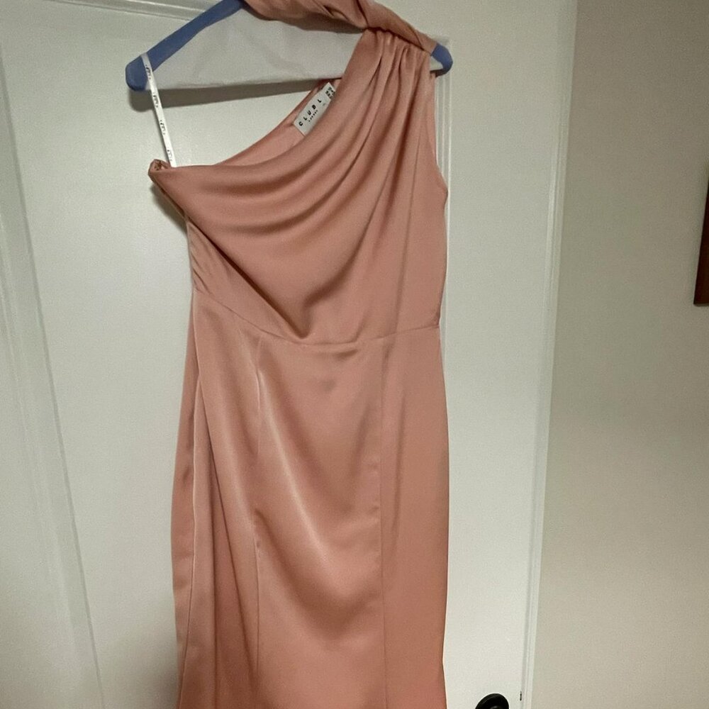 Club London pink satin evening dress